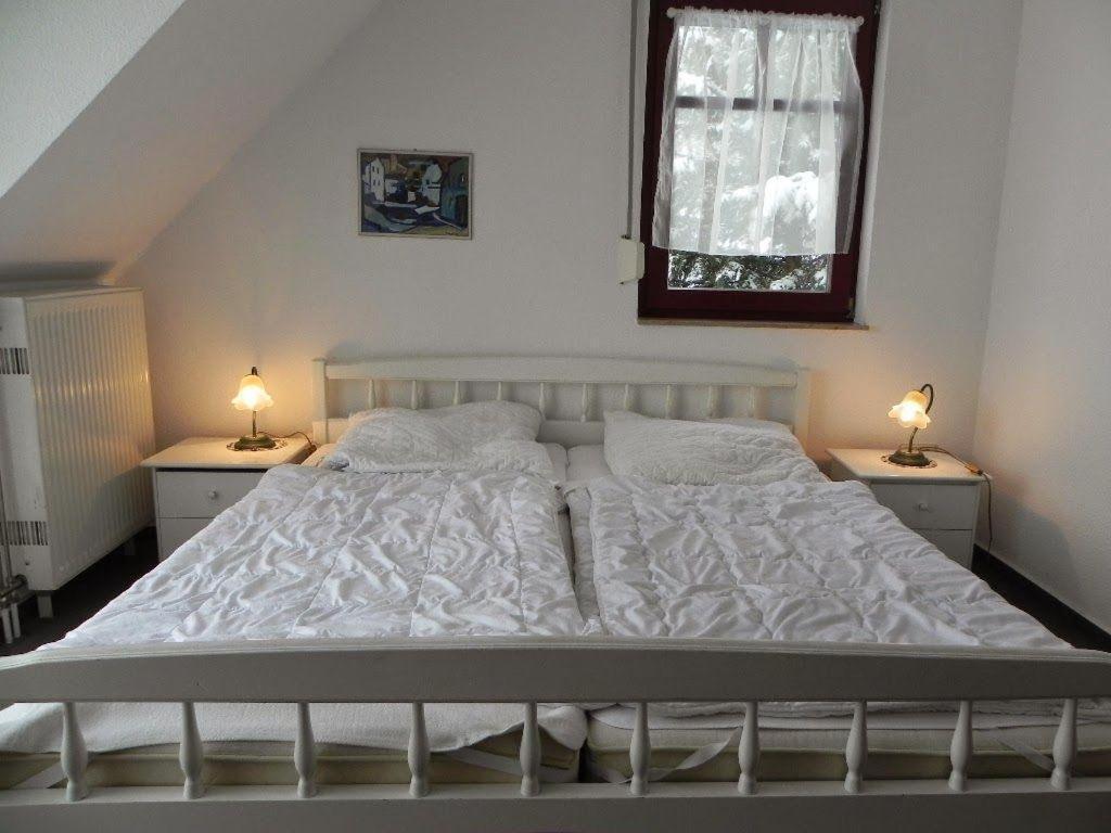Ferienwohnung-Nils-Holgerson-Mit-Balkon-Zwischen-Strand-Wald-Wiese-Im-Suedosten-Der-Insel-Ruegen Gustow  외부 사진