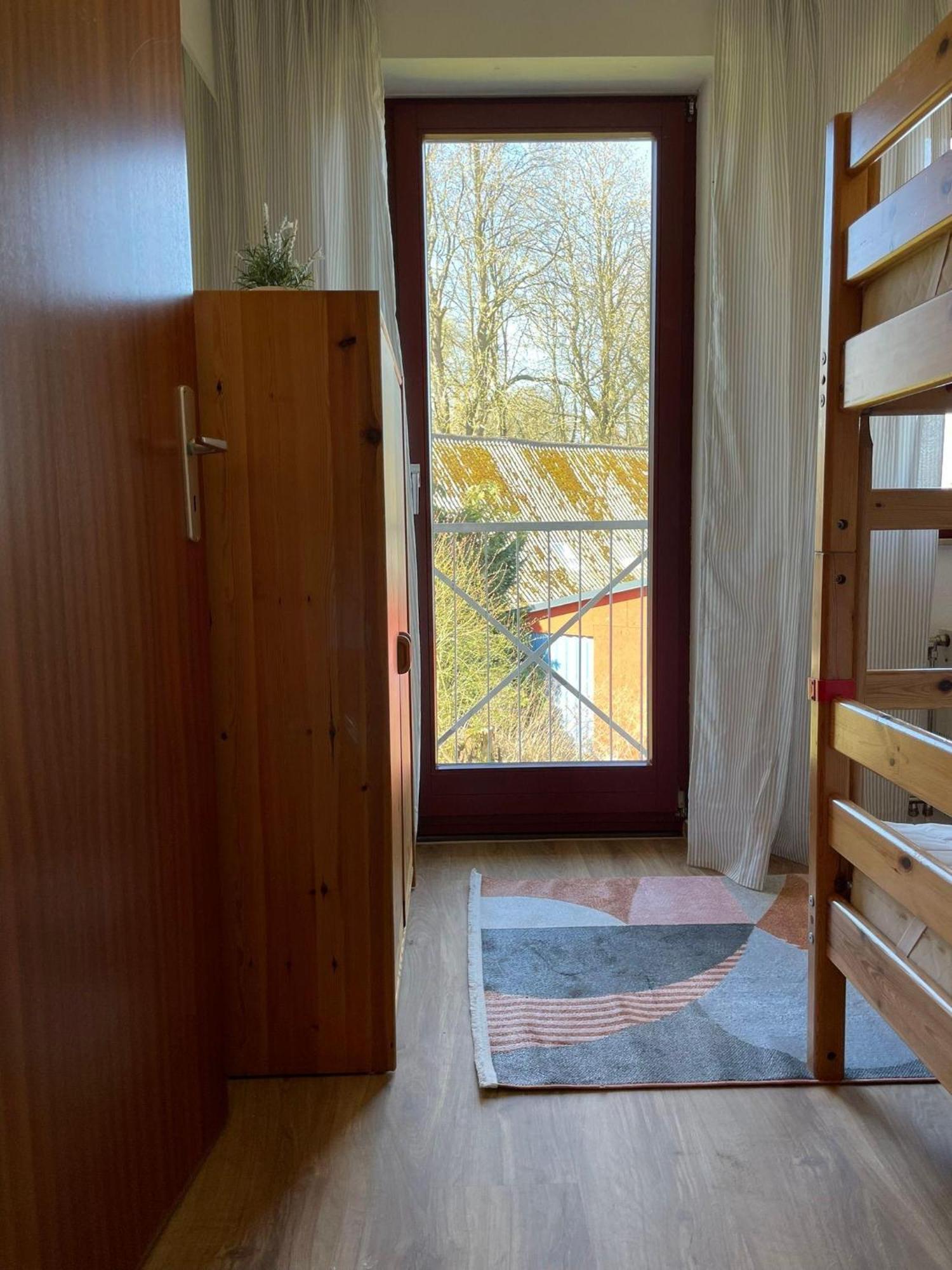 Ferienwohnung-Nils-Holgerson-Mit-Balkon-Zwischen-Strand-Wald-Wiese-Im-Suedosten-Der-Insel-Ruegen Gustow  외부 사진